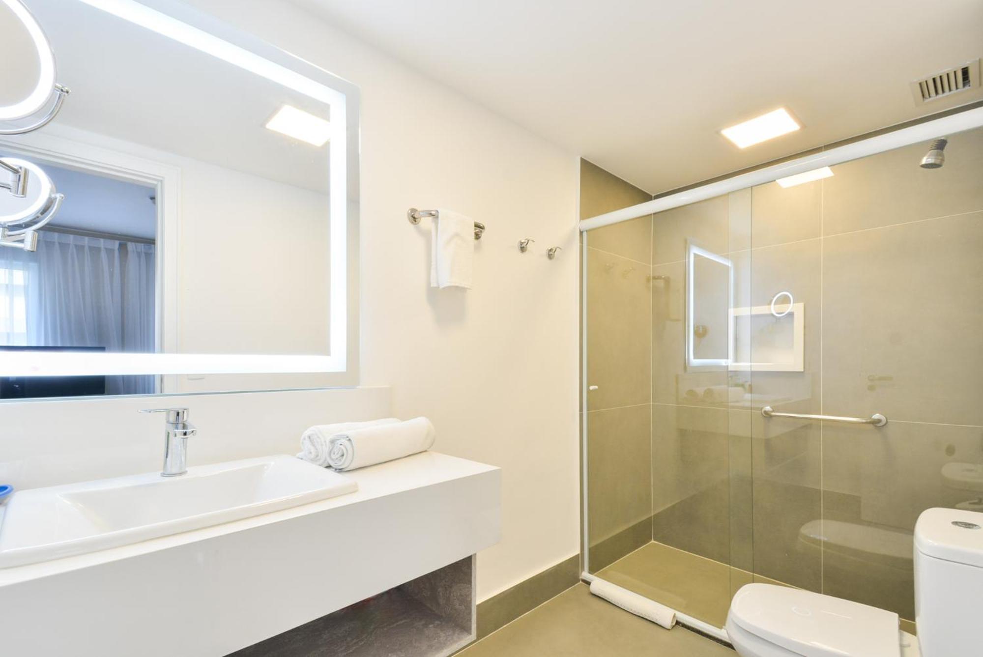 Queen Berrini Flat Apartment